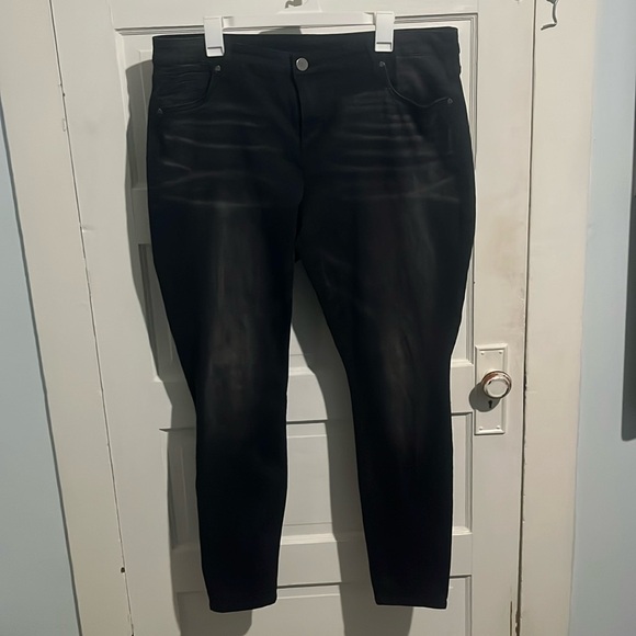 Kut from the Kloth Denim - Woman's Black Jeans
